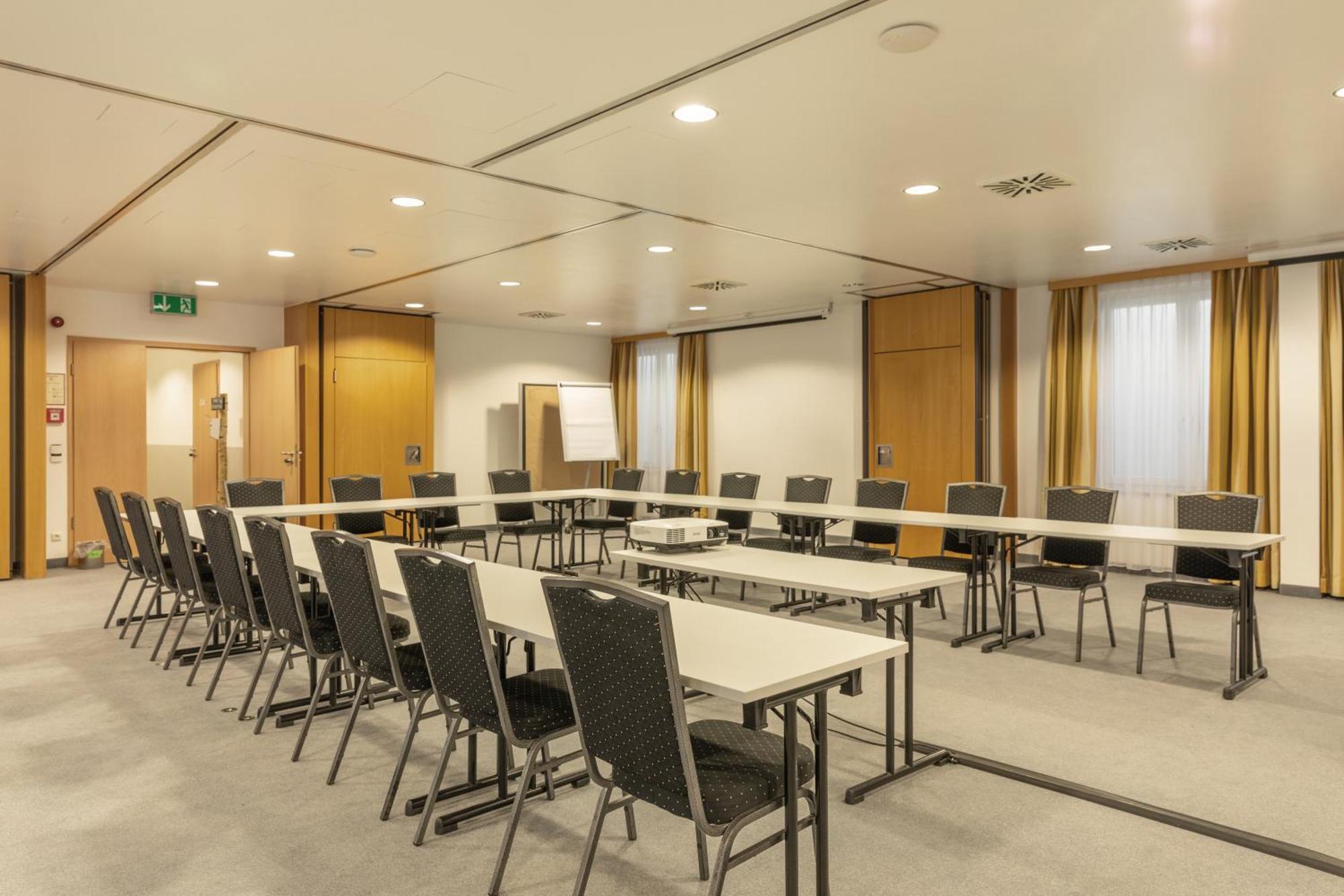 [M]Eat & Stay Hotel Haar  Bagian luar foto